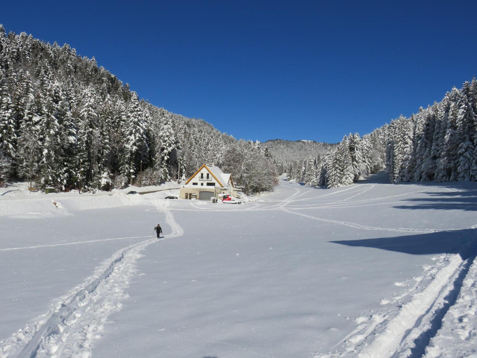 Gite La Resilience, Sur La Piste De Ski D'Autrans Luaran gambar