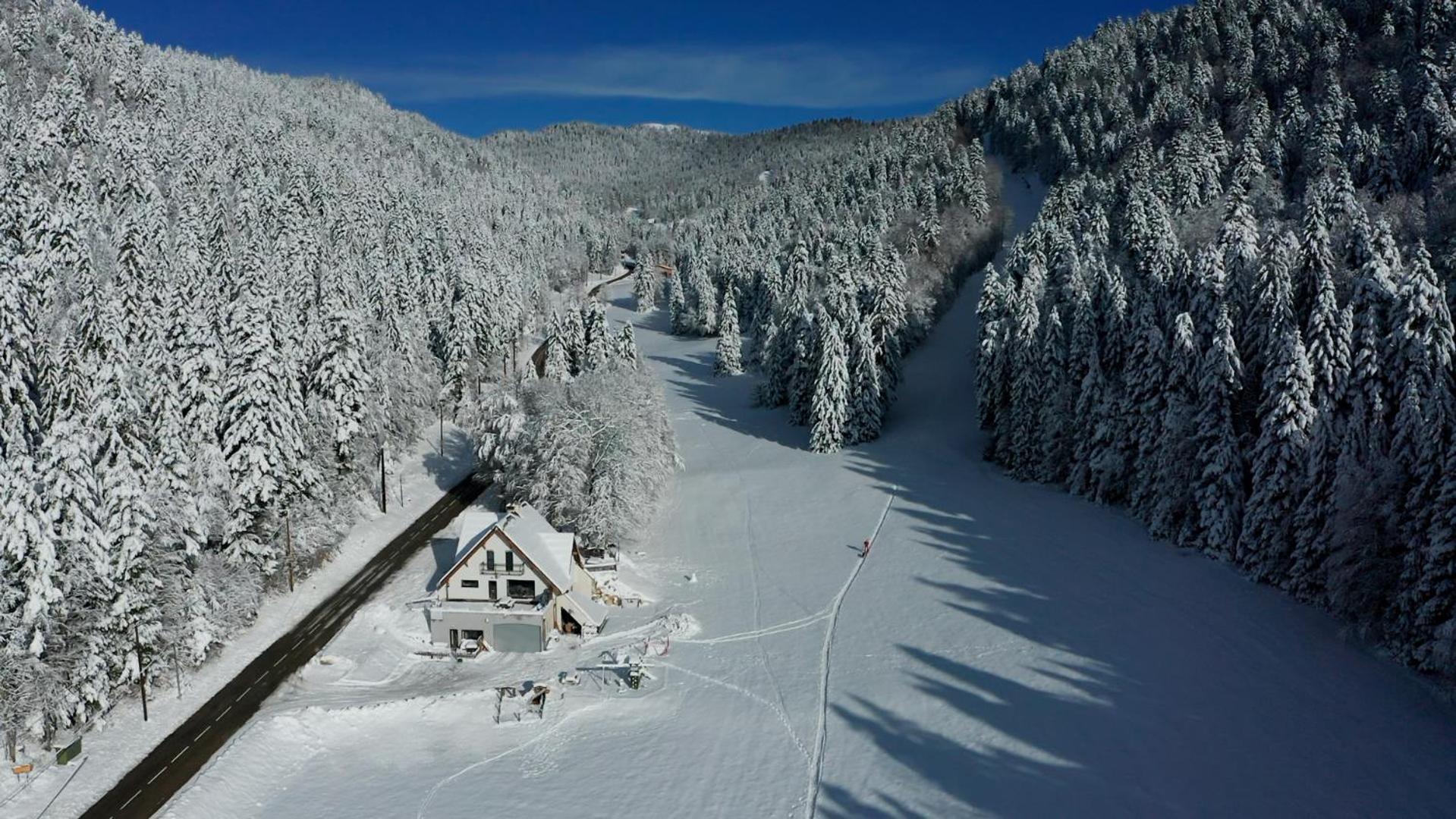 Gite La Resilience, Sur La Piste De Ski D'Autrans Bilik gambar